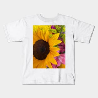 flores Kids T-Shirt